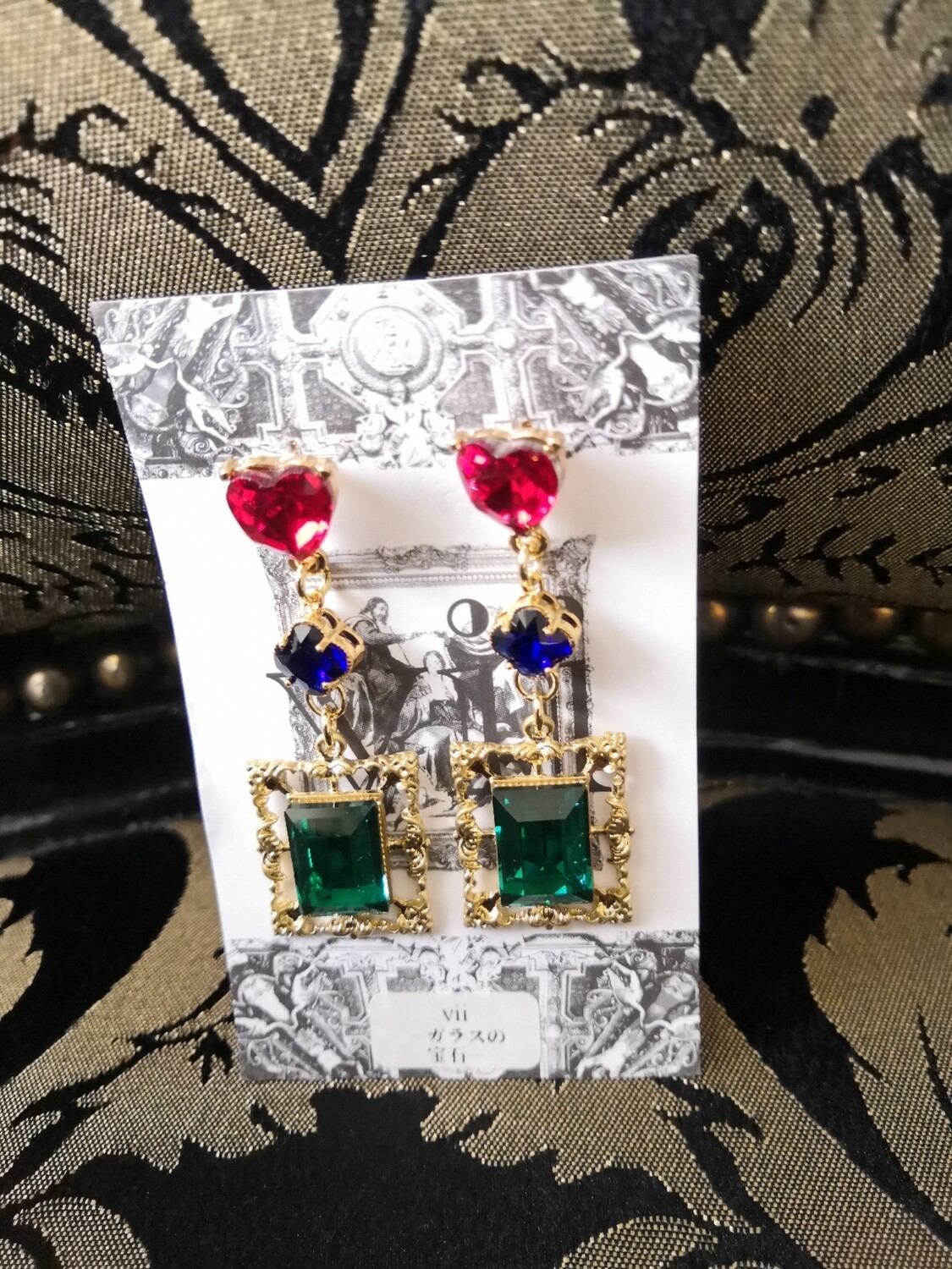 Glass jewelry piercing