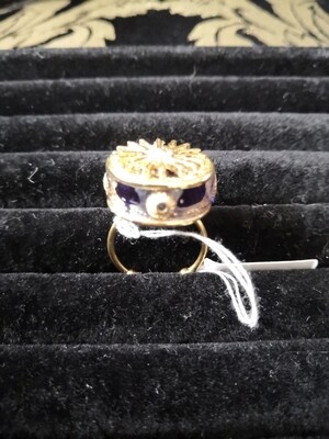 Compasses ring