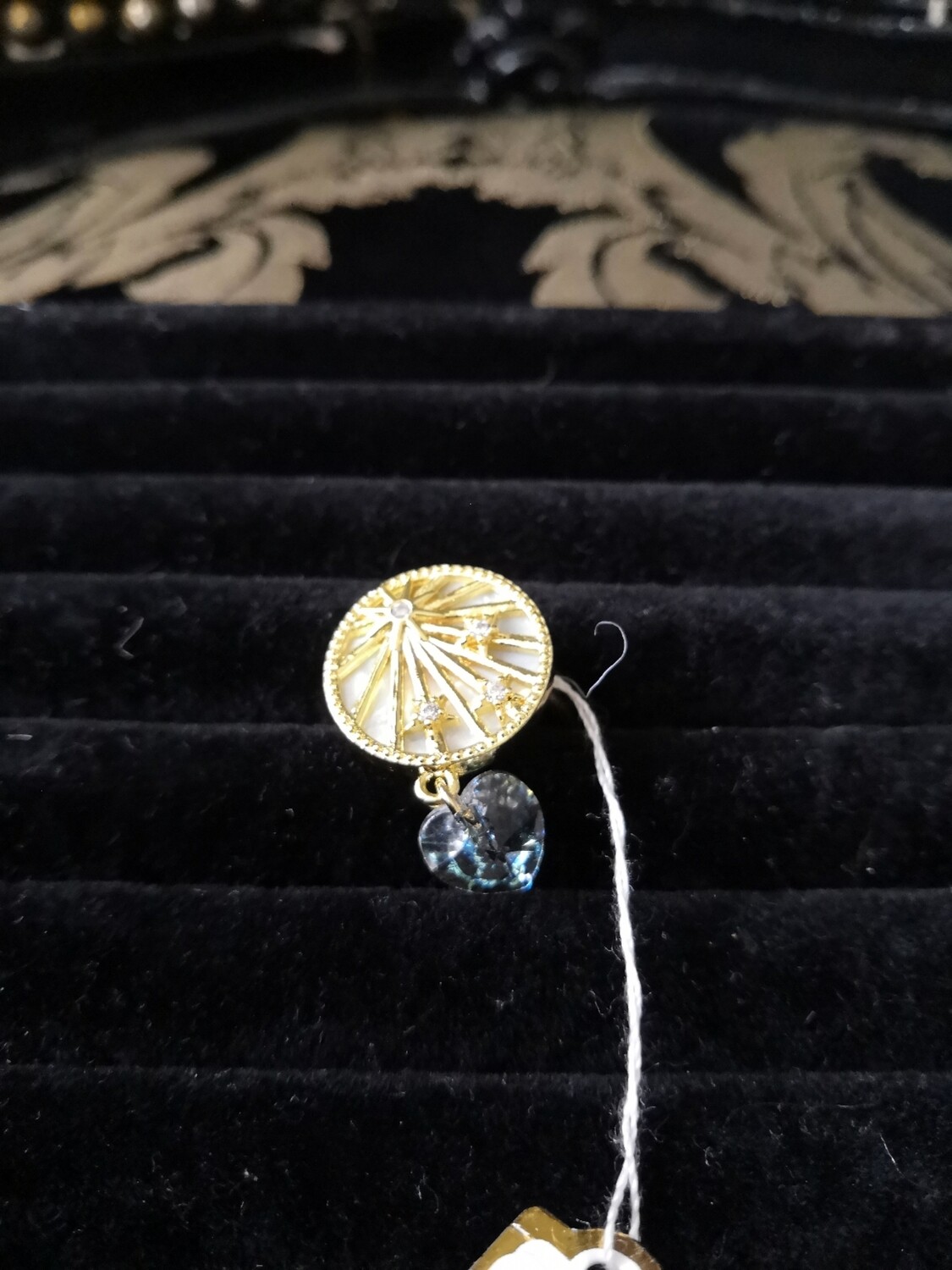 Comet ring
