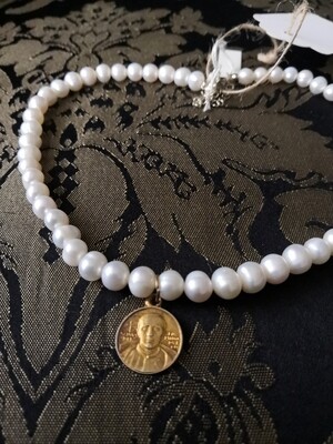 Pearl necklace