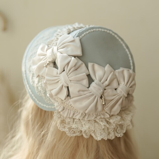 Ribbon tarte hat bonnet