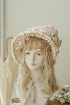 Creamy dream bonnet