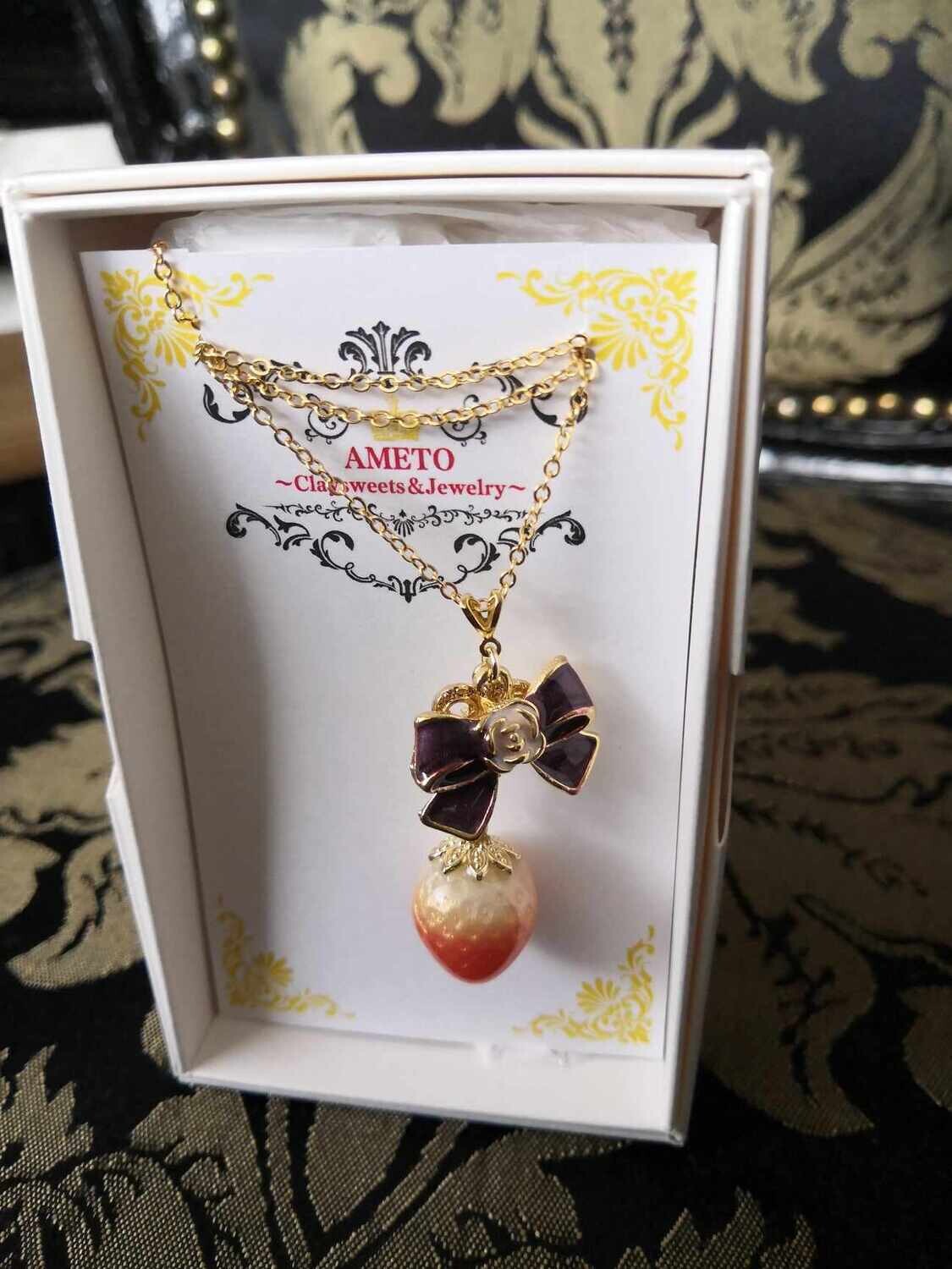 Small strawberry and rose ribbon necklace, Color: Pure red