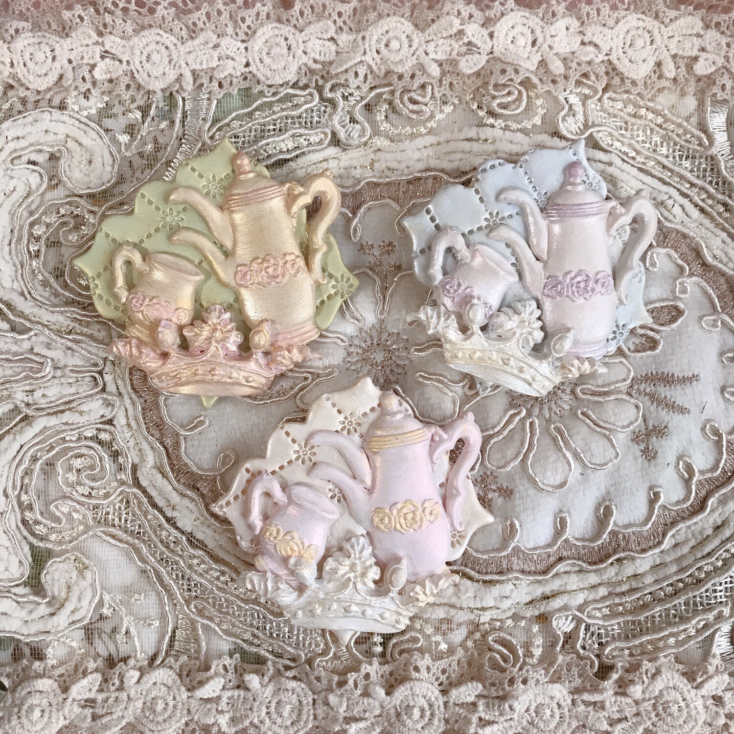 Tea party brooch