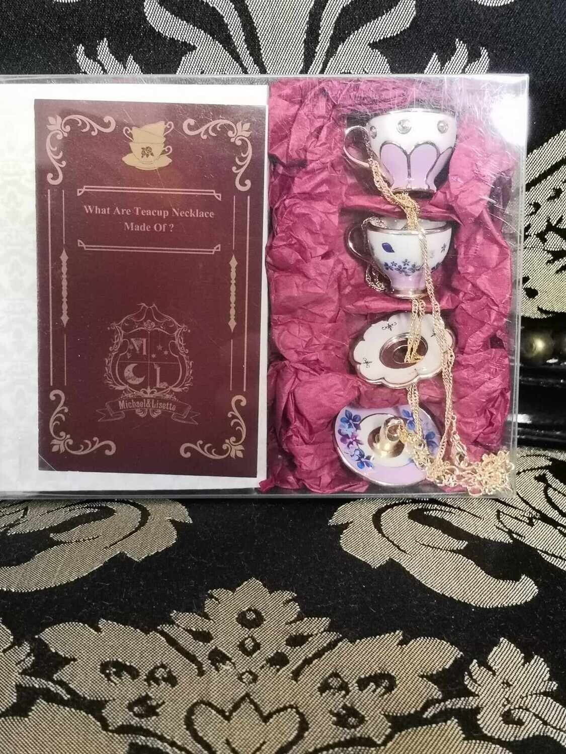 Violette tea set necklace, Type: Type 1