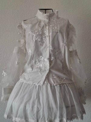 Lace embroidery blouse white