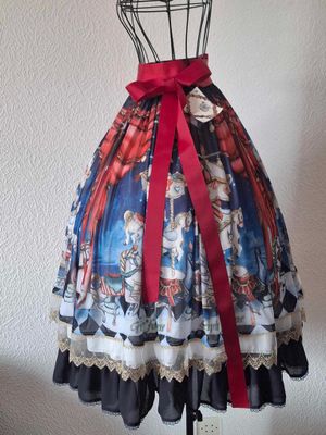 Carousel skirt