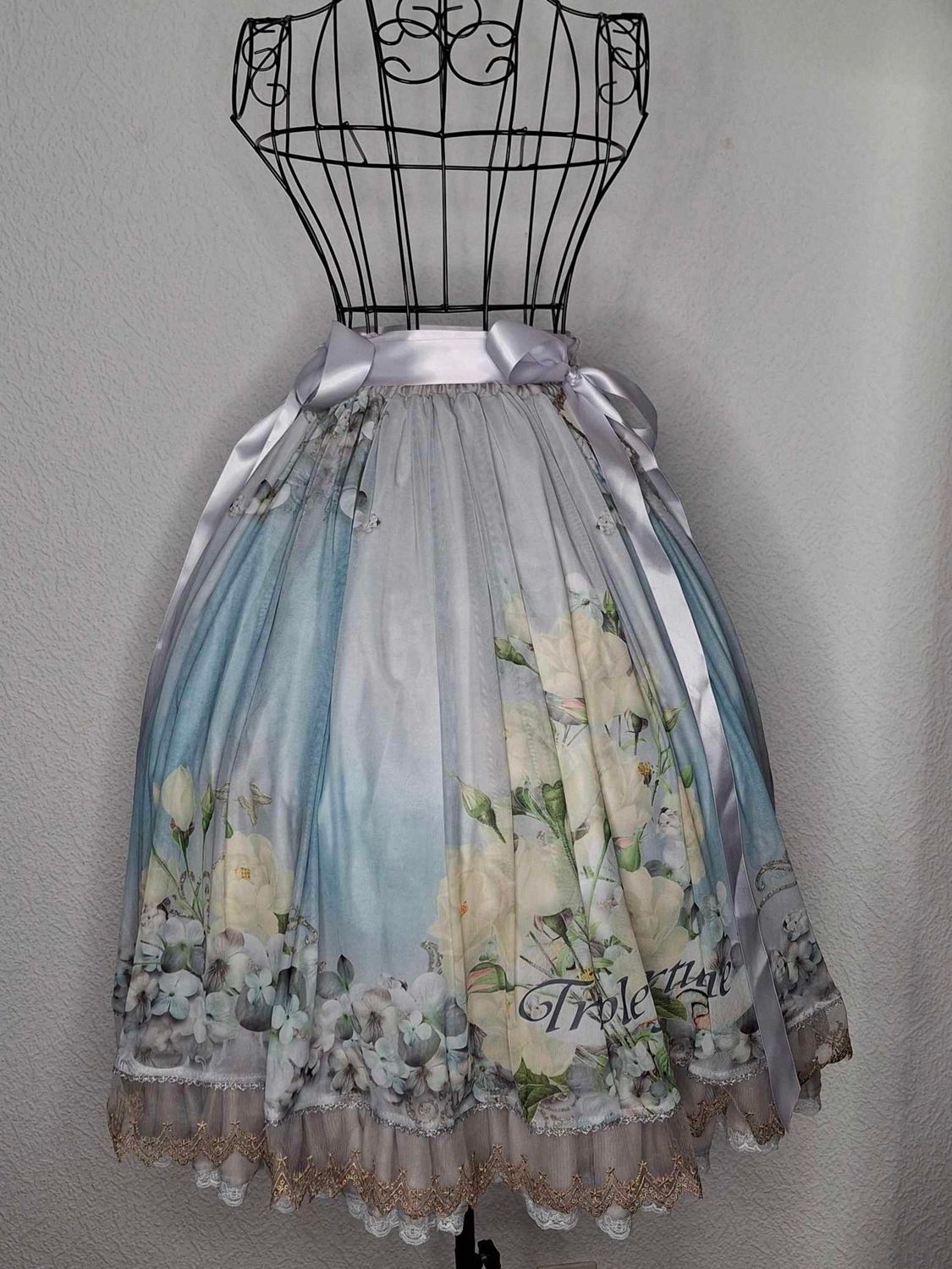 White Flowers Skirt