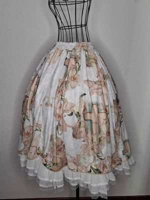 Lily cross Skirt with white underskirt