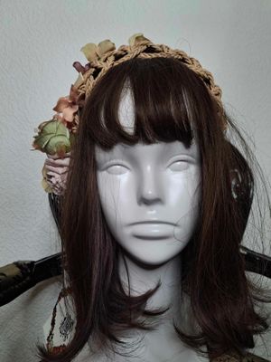 Twisted headbow