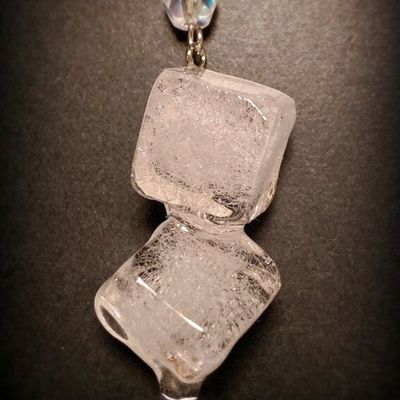 Melty ice earrings / Piercings