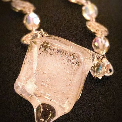 Melty ice necklace