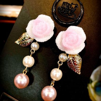 Sugar cube rose earrings
