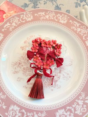 Tapestry of Victoian series - Petite Crimson Heart 2 way brooch -