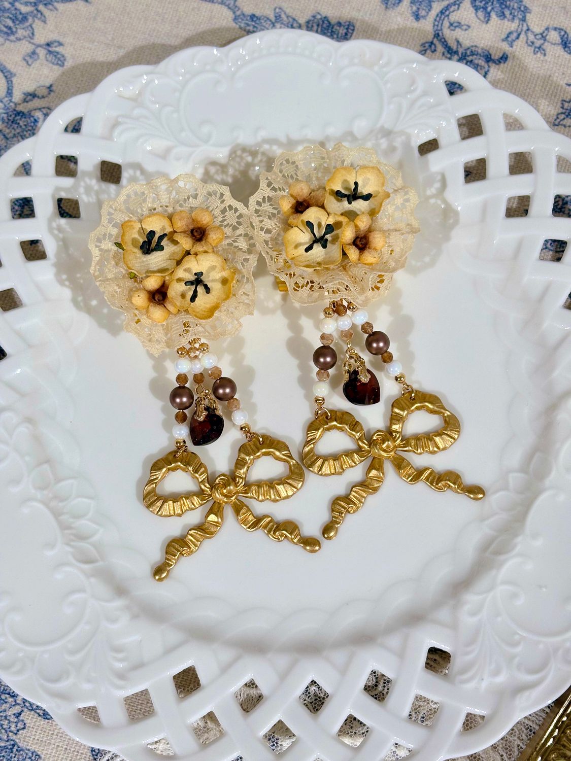 Victorian Reverie Earrings - Baby Blue Eyes -