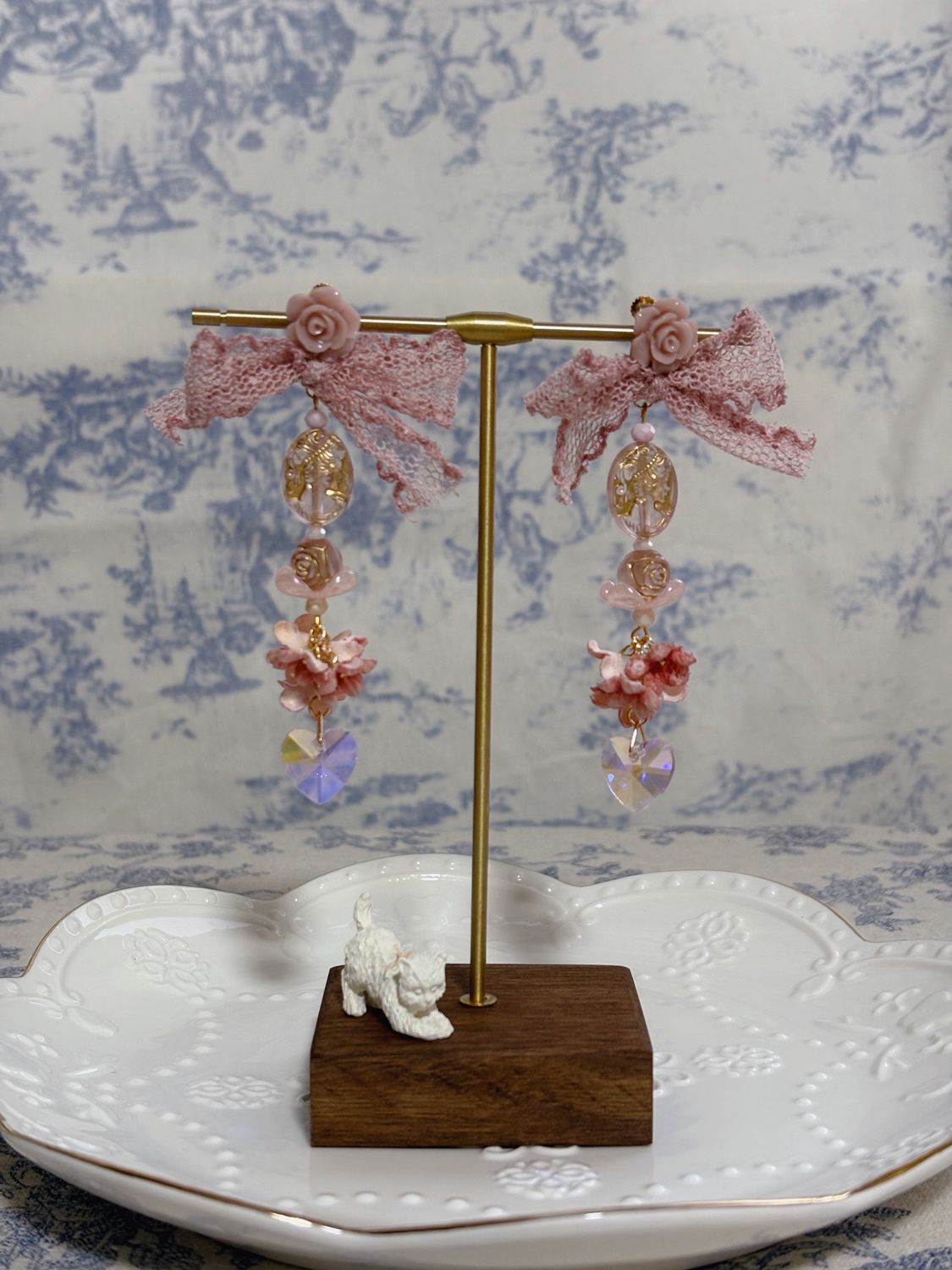 Earrings - Dainty Reverie -