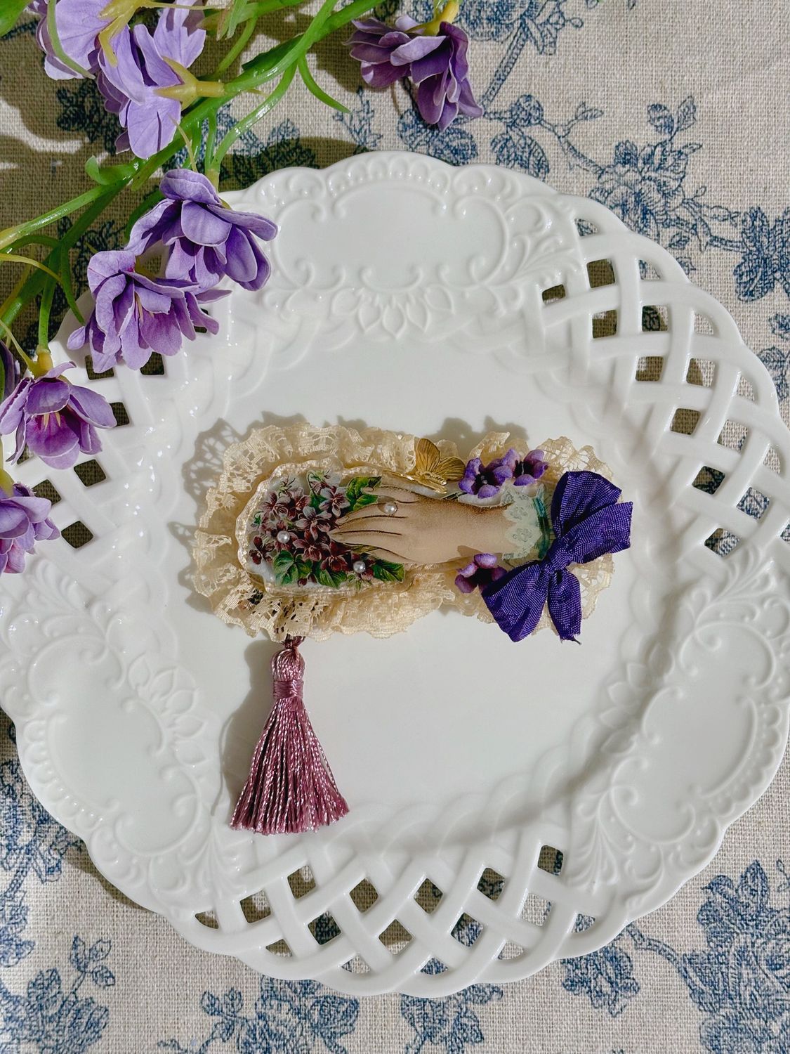 Marquise Palm series - Violets Hair clip -