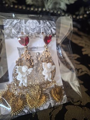 Swinging Angel piercing