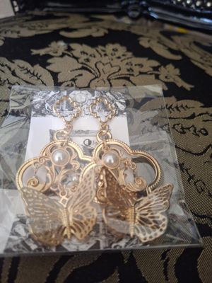 Rococo&#39;s Invitation piercing