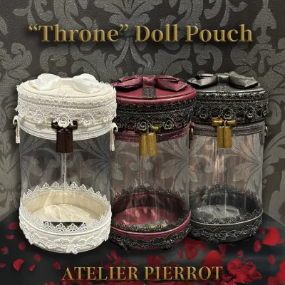 “Throne” Doll Pouch
