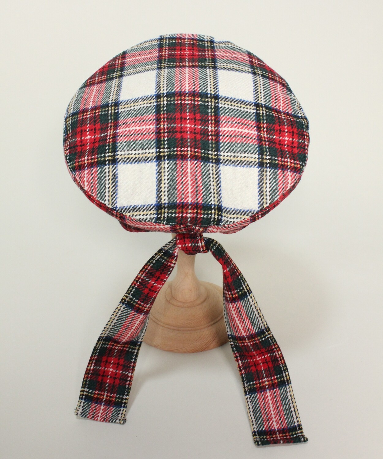 Michel Beret, Color: Ivory red