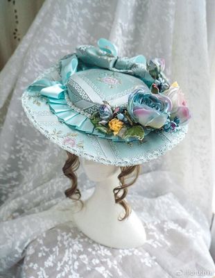 Les Roses 2019 Special Canotier