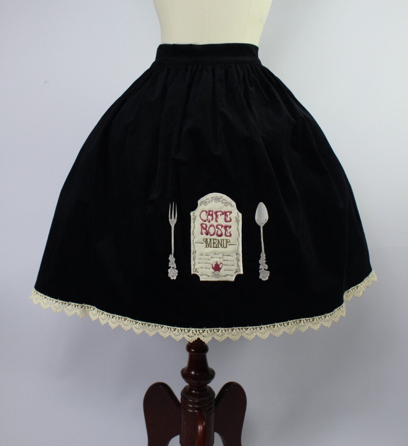 Café Rose Appliqué Velvet Skirt