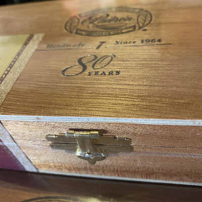 Padron 1926 Serie 80 Years Perfecto Maduro, 6-3/4x54, 8's