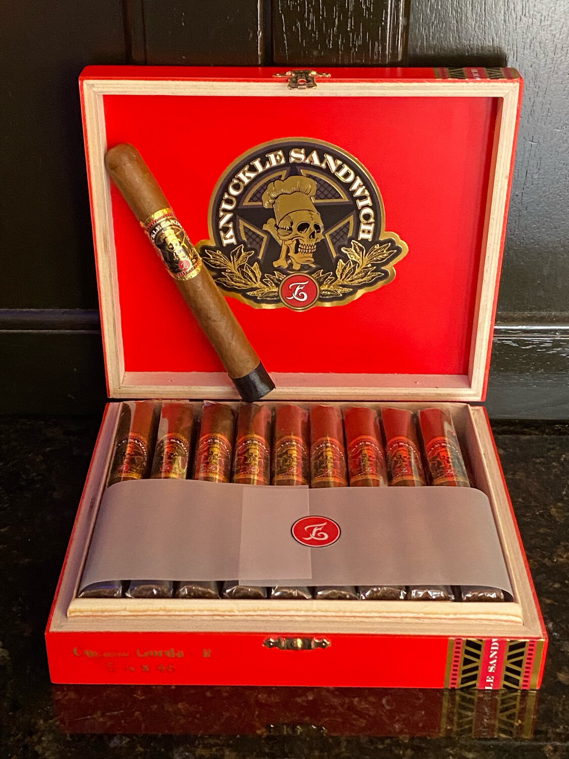 Espinosa Knuckle Sandwich Habano Corona Gorda R 5-5/8x46, 20’s