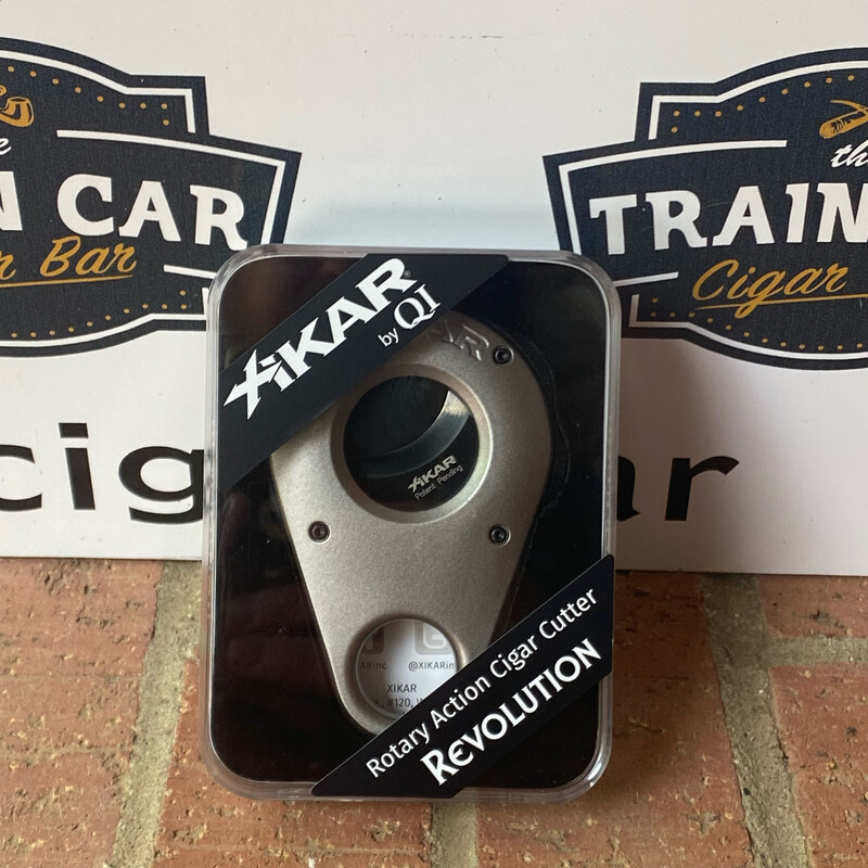 XI-X360SL Revolution Cigar Cutter Silver w Black Blades