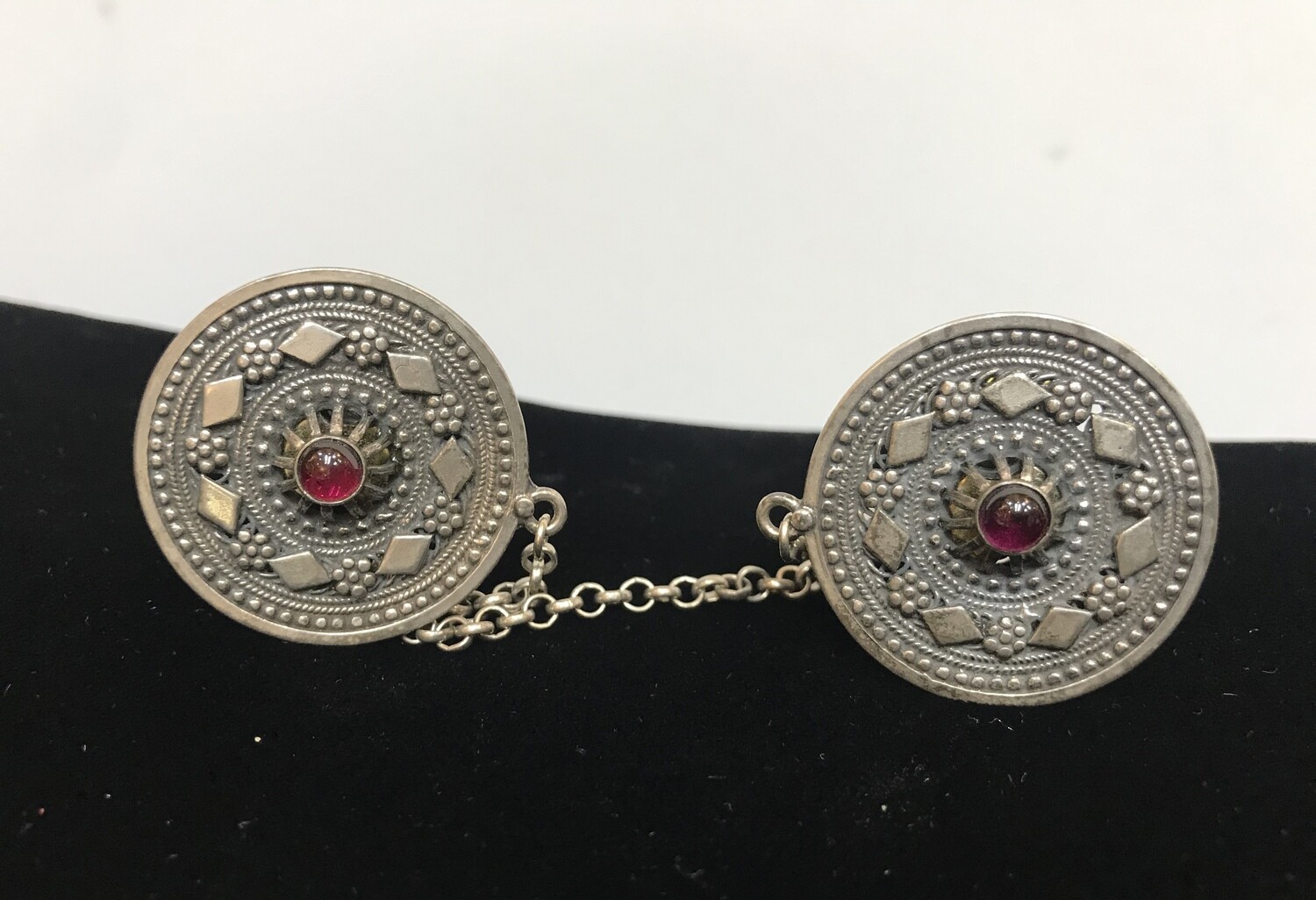 Garnet Silver Tallit Clips - Circle