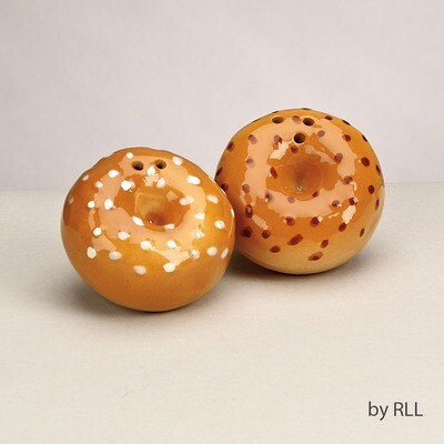 Ceramic Salt &amp; Pepper Shakers: Challah or Bagels