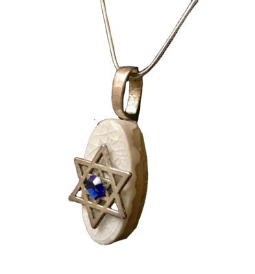 Art Glass Necklace: Star of David Oval