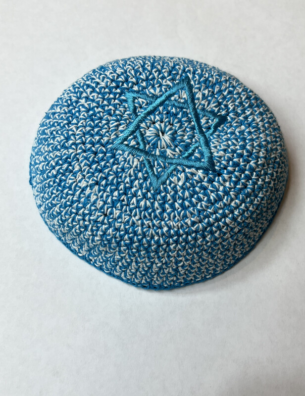 Med Knitted Kippah - Wt/Bl Stars