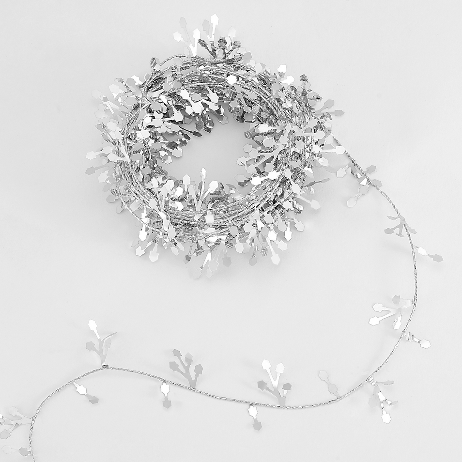 Hanukkah Wire Garland W Silver Dreidels