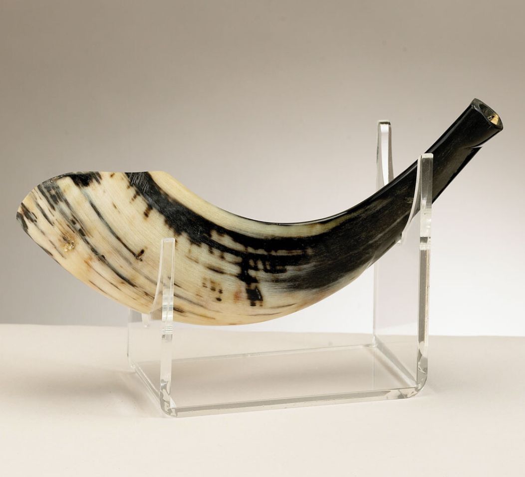 Acrylic Shofar Stand Acrylic Shofar Stand
