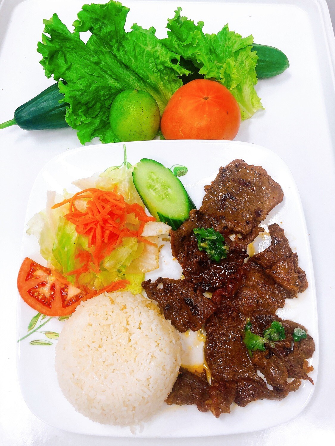 512- Grilled Beef on Steamed Rice