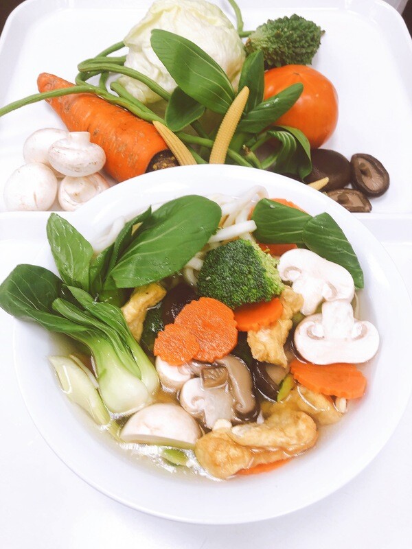 617- Vegetables, Mushroom, and Tofu with Udon Noodle Soup