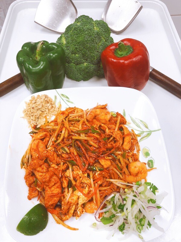 702- Pad Thai