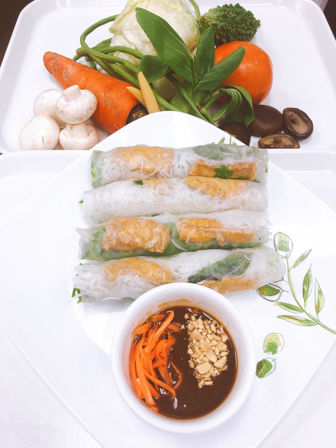 602- Vegetable and Tofu Fresh Rolls