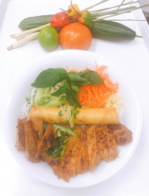 402- Vermicelli with Grilled Chicken (Plus One Item)