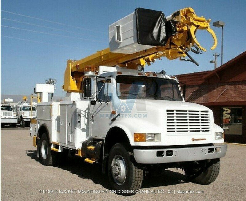 BUCKET, MOUNTING PIN ON DIGGER CRANE ALTEC