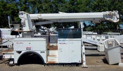 DIGGER DERRICK ALTEC D842A DIGGER DERRICK ALTEC D842A