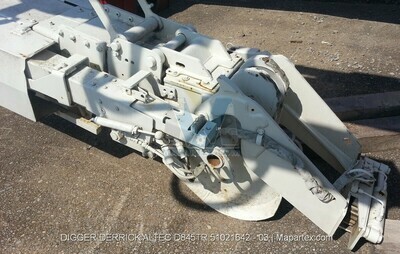 DIGGER DERRICK ALTEC D845TR