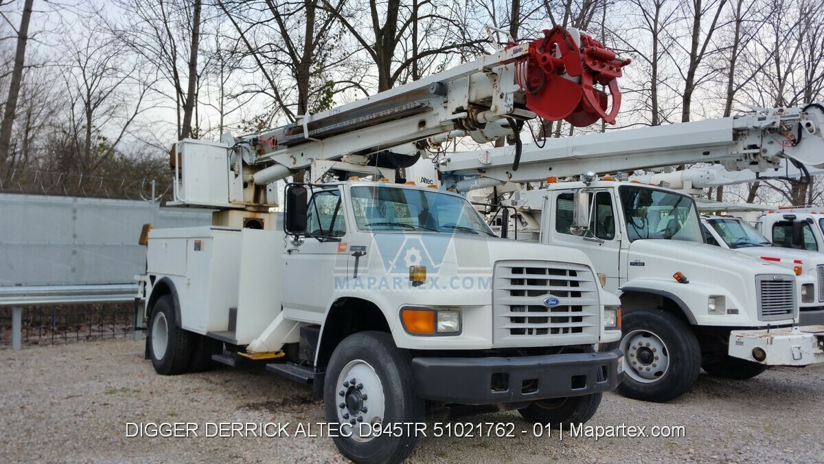 DIGGER DERRICK ALTEC D945TR