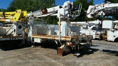 DIGGER DERRICK ALTEC DM45TR