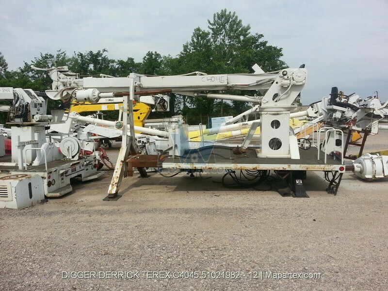 DIGGER DERRICK TEREX C4045