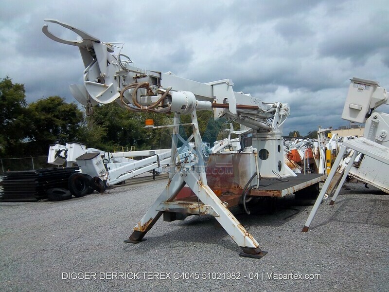 DIGGER DERRICK TEREX C4045