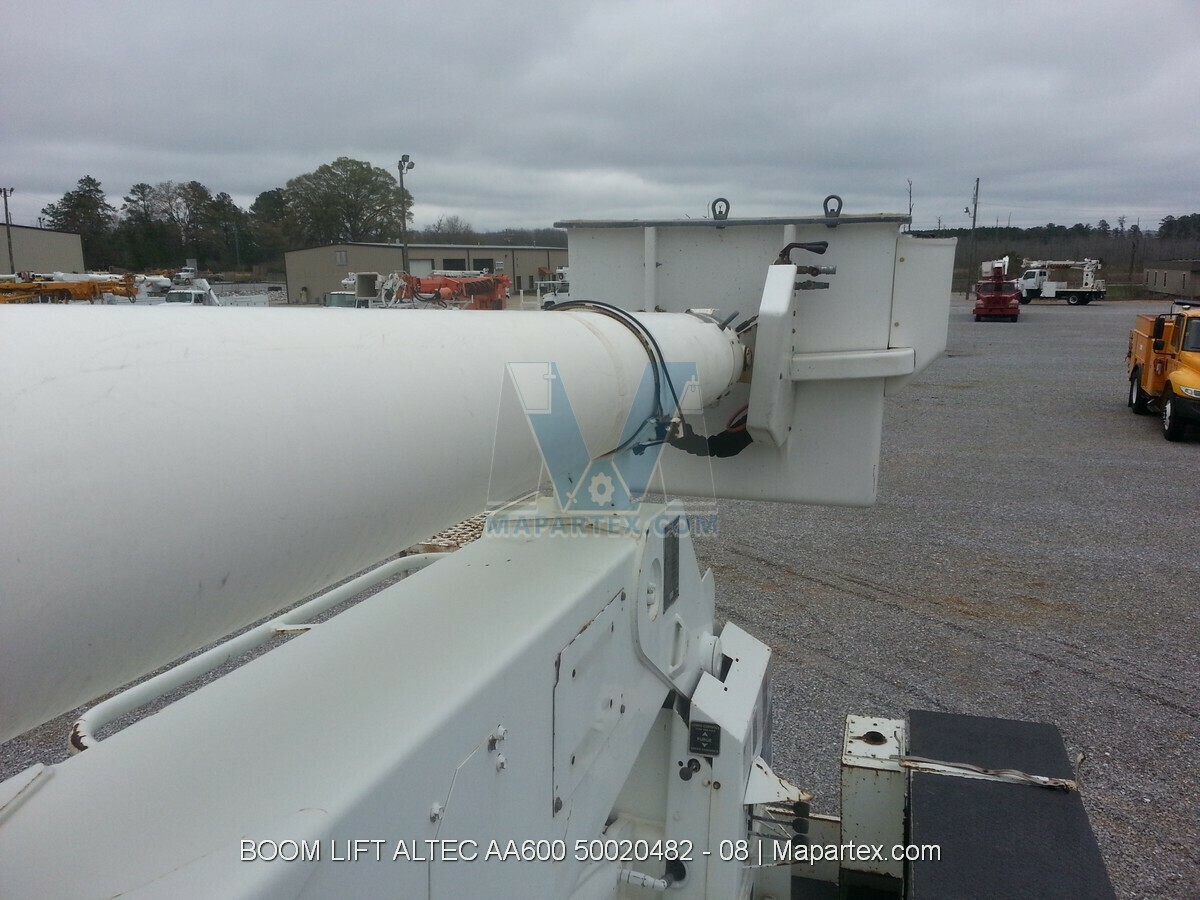 BOOM LIFT ALTEC AA600