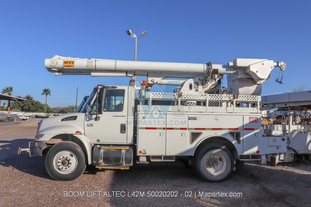 BOOM LIFT ALTEC L42M